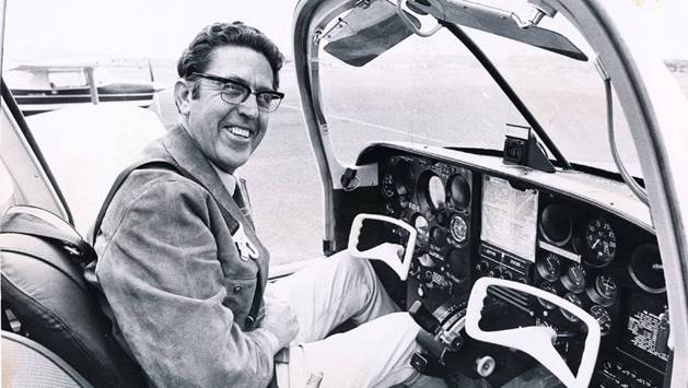 Kep Enderby at the controls of a Canberra Aero Club Fujo aircraft in November 1972; photo from The Canberra Times. Not published with the obituary.