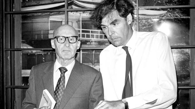 Kenneth Gee (left) and Professor David Armstrong, pictured at a press conference for The Friends Of Vietnam at the Rex Carlton Hotel, Sydney on 31 January 1973. Photo published with the article; photographer, Anton Cernak.