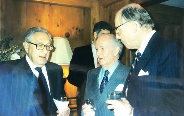 At the National Interest editorial board drinks in 1998: Henry Kissinger, Owen Harries, and Sam Huntington. Elsewhere in that room were Zbig Brzezinski, Irving Kristol, Norman Podhoretz, Jeane Kirkpatrick, Conrad Black, Gertrude Himmelfarb, Midge Dector, Charles Krauthammer, Daniel Pipes, Joe Joffe, and Francis Fukuyama. Imagine the conversations!